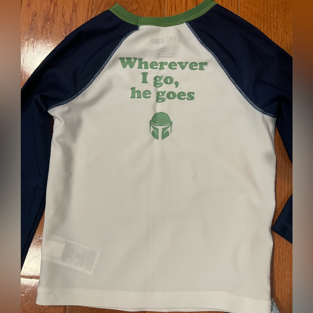 GAP Star Wars Green and White Swim Set like new - Picture 4 of 7